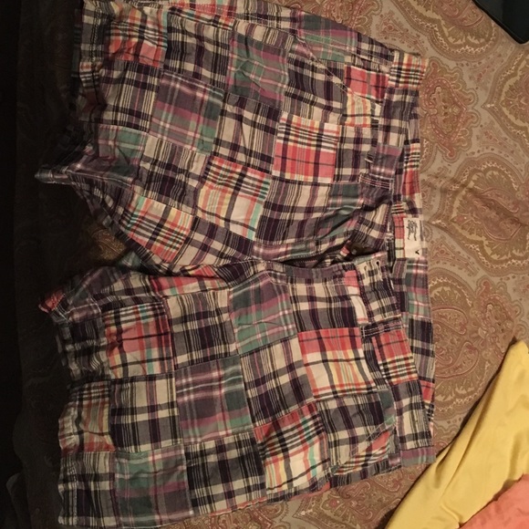 American eagle plaid shorts