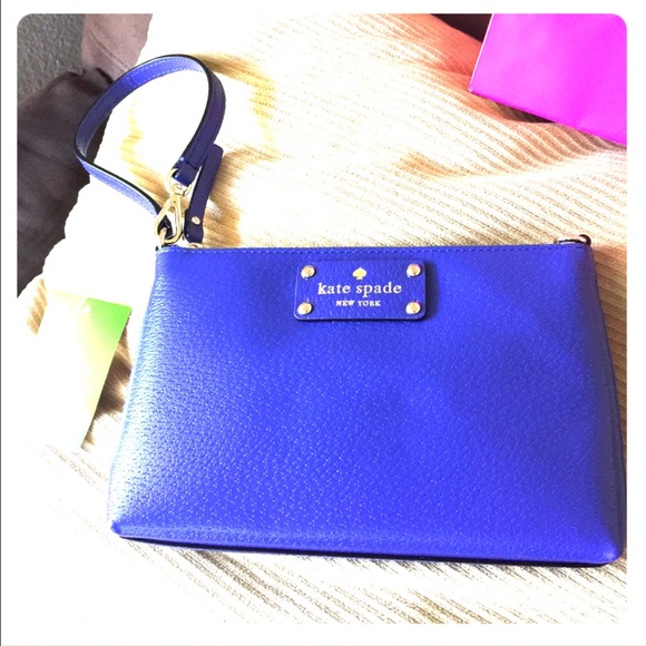 Kate Spade Wristlet - Picture 1 of 2
