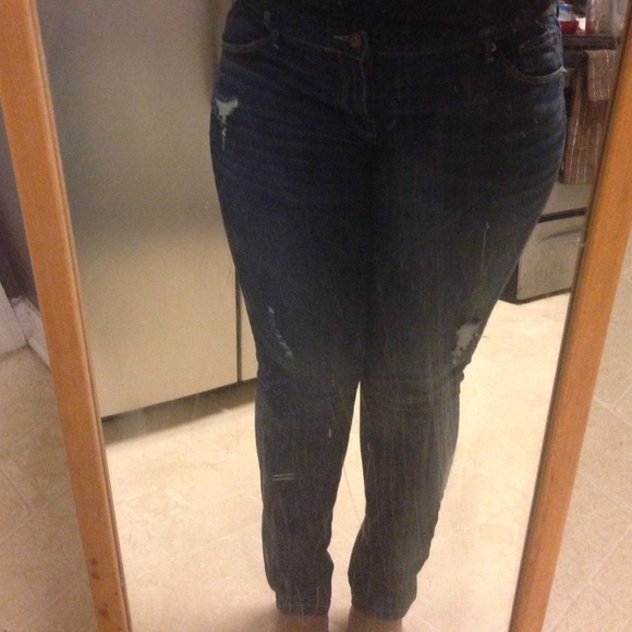 Distressed Skinny Jeans