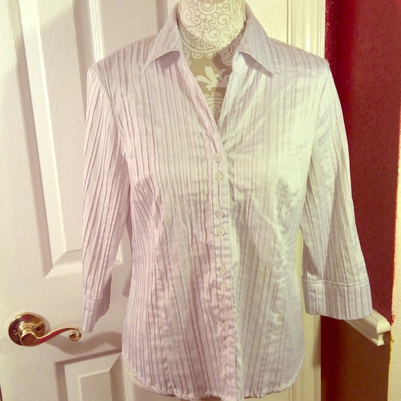 😋 White pinstripe textured dress shirt