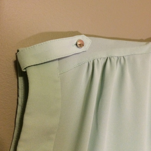 Mint button up - Picture 2 of 4