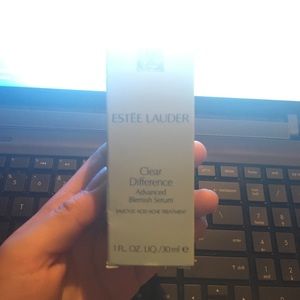 EstéeLauder clear difference advance blemish serum