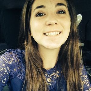 Meet your Posher, Kendra