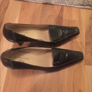 Anne Klein black shoes