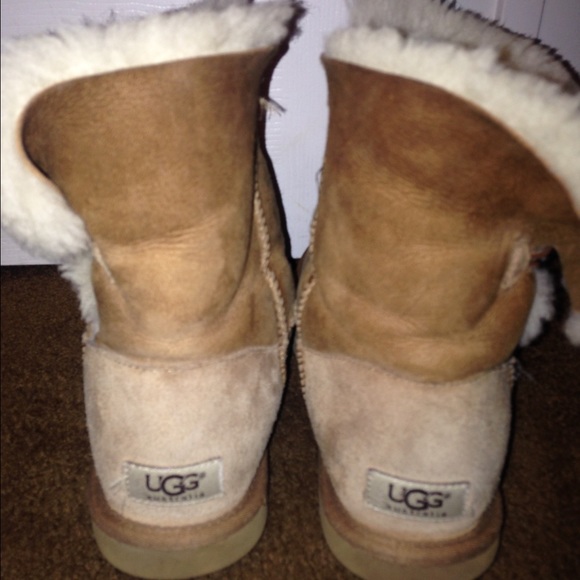 UGGS!!! - Picture 3 of 4