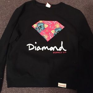 Diamond crew neck