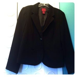 Black two-button blazer with buttons on cuff 12P