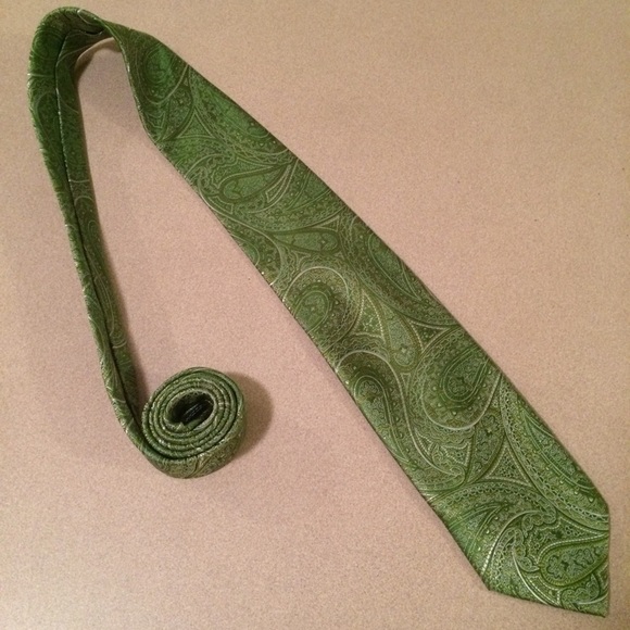 Men's Apple Green Paisley Necktie