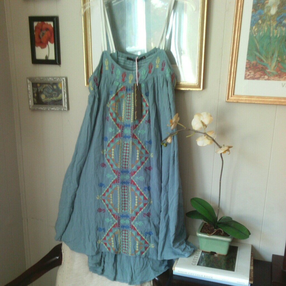 NWT Hazel Festival Boho Embroidery Shift Dress