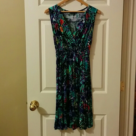 Super soft, flattering dress with tropical flowers