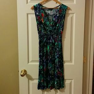 Super soft, flattering dress with tropical flowers