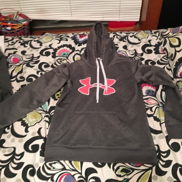 Gray and Pink Under Armour Sweater!