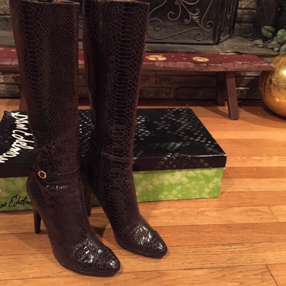 Brown boots