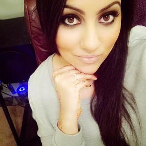 Meet your Posher, Neenu