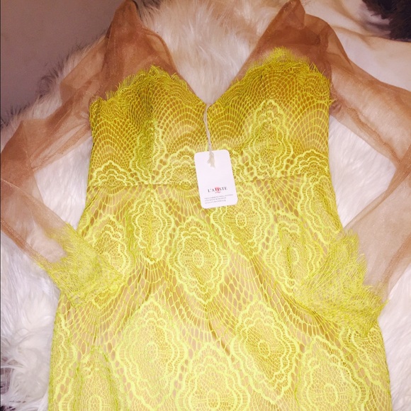 Necessary Clothing Dresses & Skirts - Beautiful Love and Lemons Inspired Dress⭐️