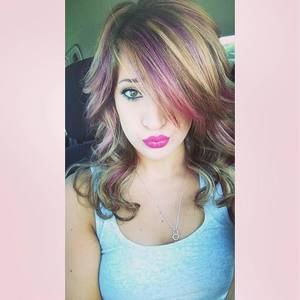 Meet your Posher, Dana