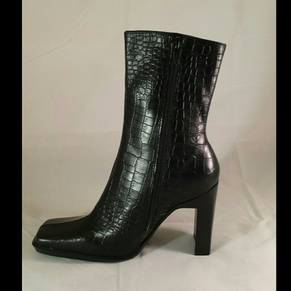 Steve Madden Shoes - STEVE MADDEN Leather Boots Sizes 6 & 6.5