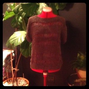 ✨SALE✨Short Sleeved Knit sweater with sheer back