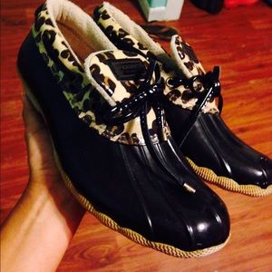 Duck shoes