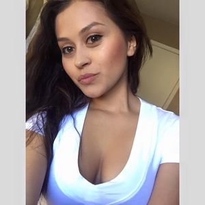 Meet your Posher, Eva