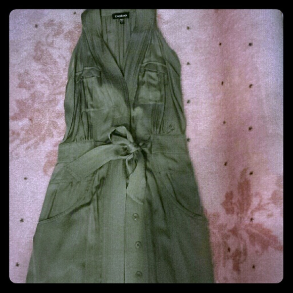 Bebe size4 Olive dress