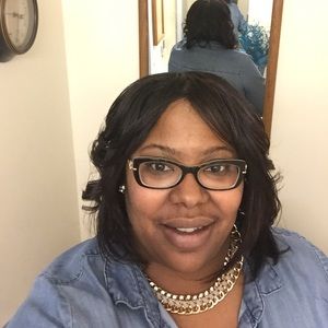 Meet your Posher, Stephanie