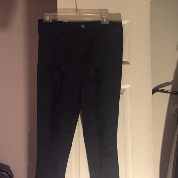 High waist ripped black jeans