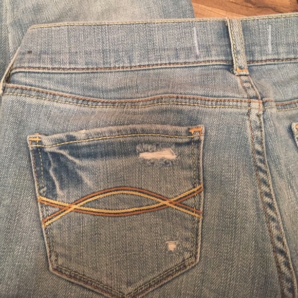 Abercrombie distressed embellished skinny jeans - Picture 3 of 4