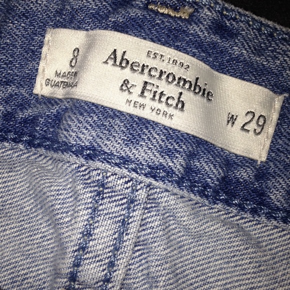 Shorts - Picture 3 of 4