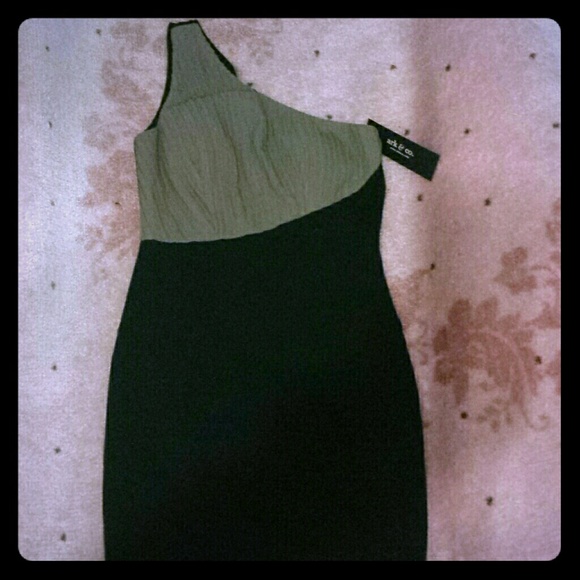 One shoulder strap dress - Picture 1 of 2