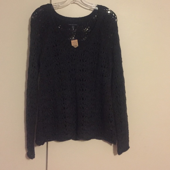 American Eagle sweater