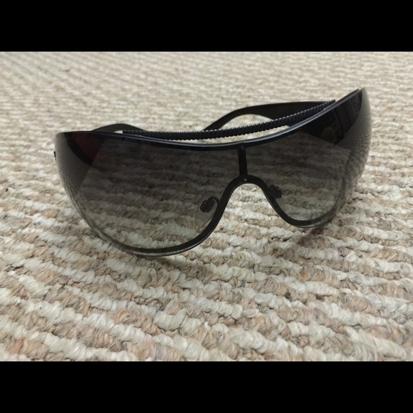 Bvlgari sunglasses (Oem) - Picture 2 of 4