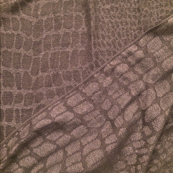 METALLIC SILVER SCARF - Picture 2 of 3