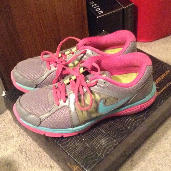 Nike dual fusion