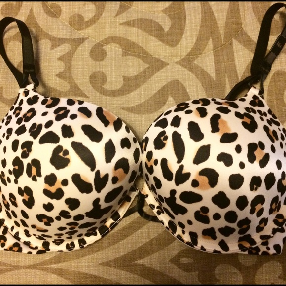 Victoria Secret Bombshell Push-up Bra