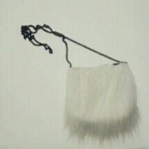 Snow bunny pygmee purse