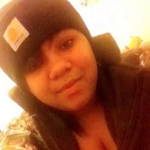 Meet your Posher, Nia