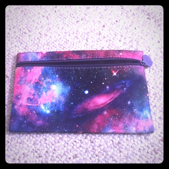 Ipsy makeup bag