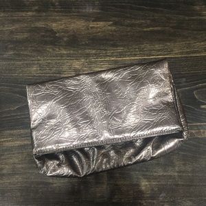 Metallic Clutch