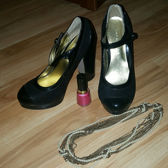 Classic black Mary Jane heels