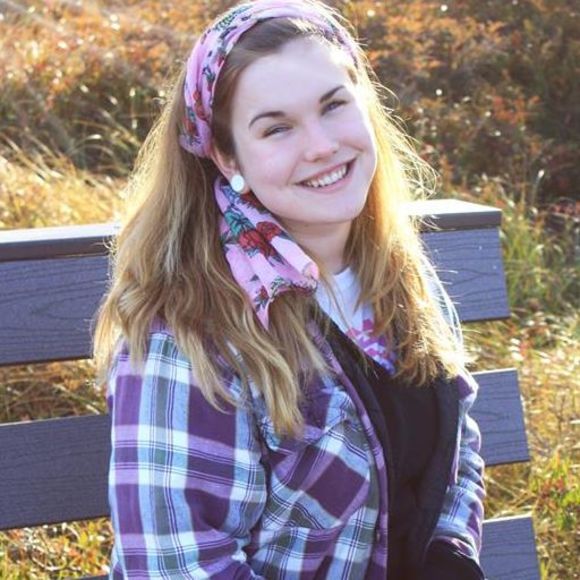 Meet your Posher, Abby - Picture 1 of 1