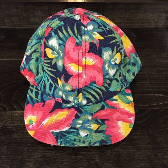 🌺Hawaiian Snap Back NWOT!!🌺