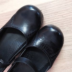 Dansko Clogs *reduced*