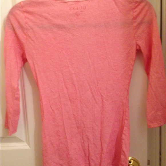 Final Price Guess long sleeve 4 button T - Picture 4 of 4