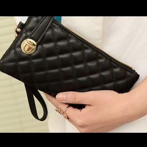 Clutch/wristlet black new