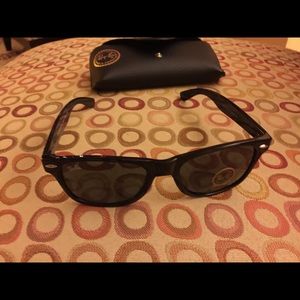 Rayban Wayfarer RB2140 Black!