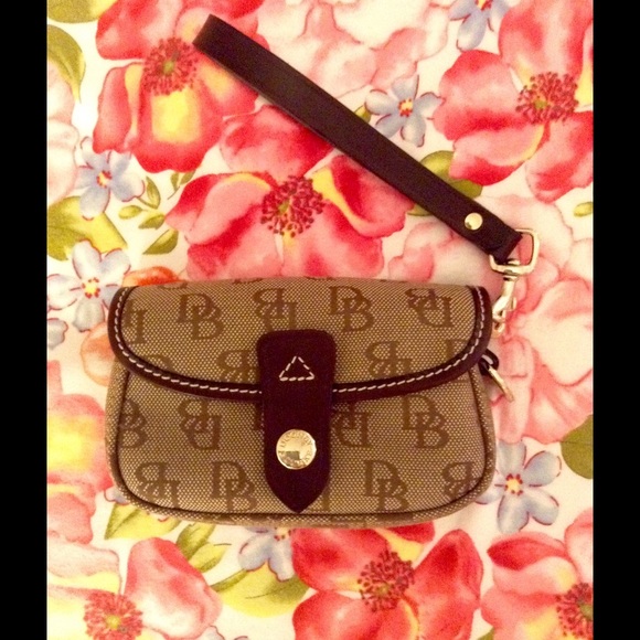 Dooney & Bourke Handbags - Dooney and Burke NWOT