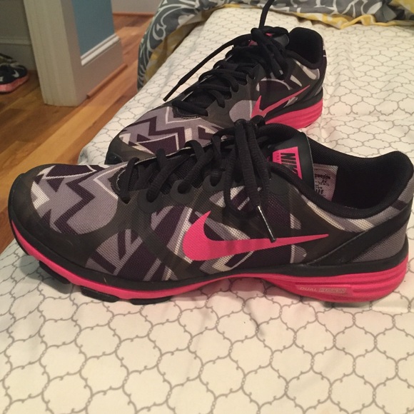 Nike tennis shoes