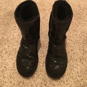 Blk sequin uggs
