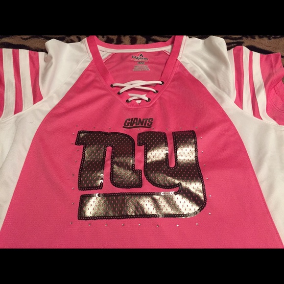 NFL New York Giants jersey.